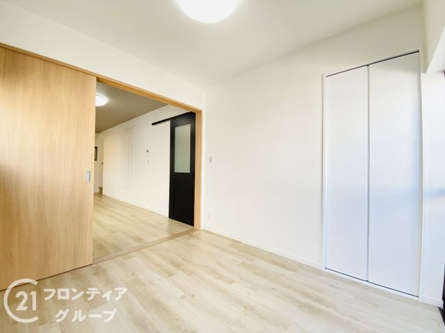 4LDK House for Sale in Kadoma, Osaka - 91.8sqm - Thumbnail 4