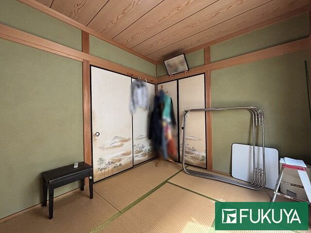 Renovated 4DK House in Daito City, Osaka | 7 Min Walk to Station - Thumbnail 4