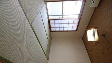 1DK Apartment for Rent in Yaraicho, Shinjuku, Tokyo - Thumbnail 2