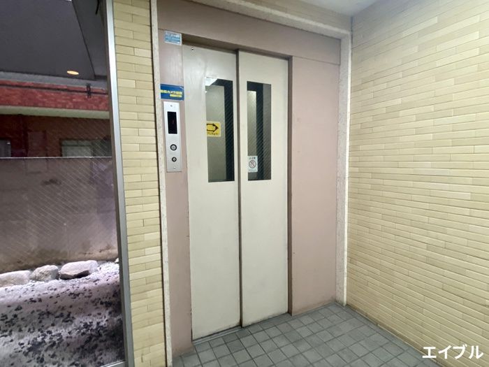 3DK Apartment for Rent in Chuo-ku, Fukuoka City - Thumbnail 4