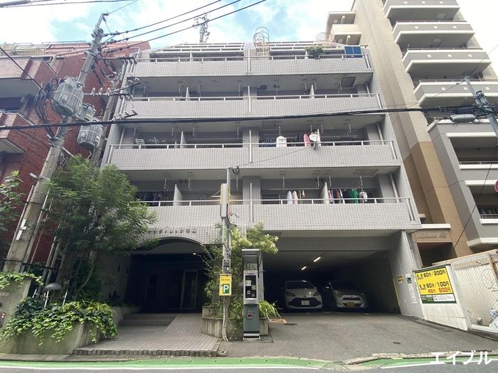 3DK Apartment for Rent in Chuo-ku, Fukuoka City - Thumbnail 2
