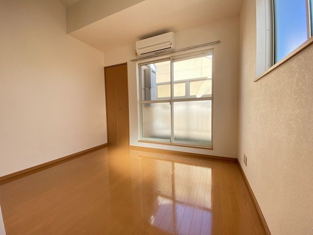 1K Apartment for Rent in Minami Ward, Fukuoka City - Thumbnail 2