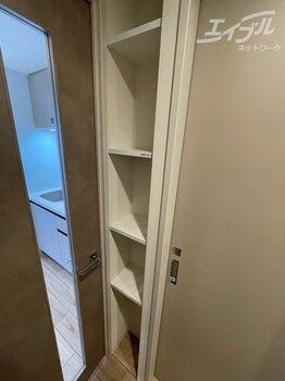 Modern 1DK Apartment for Rent in Kita-ku, Osaka - Thumbnail 4