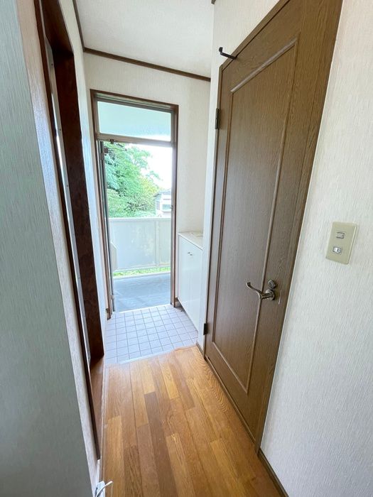 1K Apartment for Rent in Asakawa-machi, Kitakyushu - Thumbnail 2