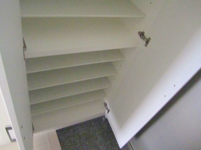 1DK Apartment for Rent Near Ohori Park Station, Fukuoka - Thumbnail 3