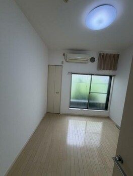 1K Apartment Near Shimo-Igusa Station in Suginami - Thumbnail 3