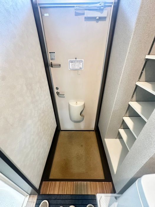 2K Apartment in Akasaka, Kitakyushu – 24.84m² - Thumbnail 2