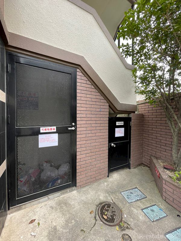 1K Apartment for Rent in Hakata-ku, Fukuoka City - Thumbnail 4
