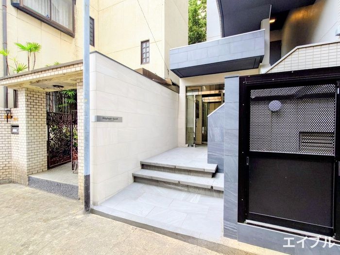 1R Apartment in Hakata Ward, Fukuoka – 22.95m², Near Nakasu-Kawabata Station - Thumbnail 2