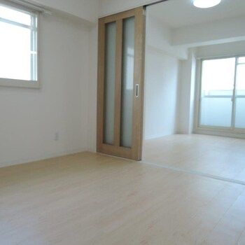 2LDK Apartment for Rent in Moriguchi, Osaka - Thumbnail 3