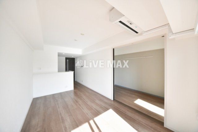 Modern 1LDK Apartment Near Hakata Station, Fukuoka - Thumbnail 4