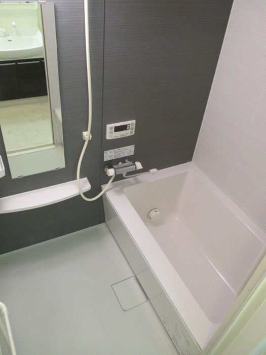 1LDK Apartment for Rent in Chuo-ku, Fukuoka City - Thumbnail 2