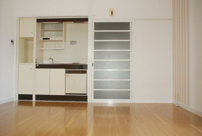 1R Apartment for Rent in Hakata Ward, Fukuoka - 22.37m² - Thumbnail 3
