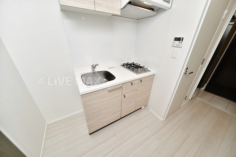 1K Apartment for Rent in Hakata Ward, Fukuoka City - Thumbnail 4