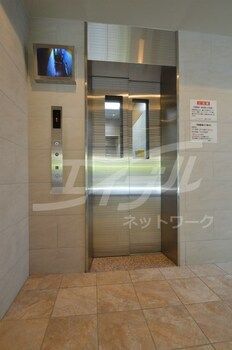 1LDK Apartment for Rent Near Tenjimbashisuji Rokuchome Station - Thumbnail 4
