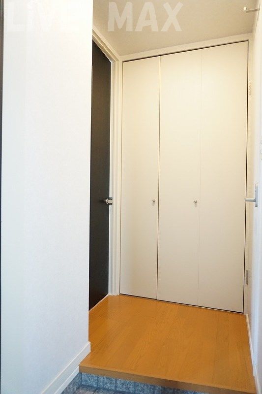2K Apartment for Rent in Hakata Ward, Fukuoka City - Thumbnail 4