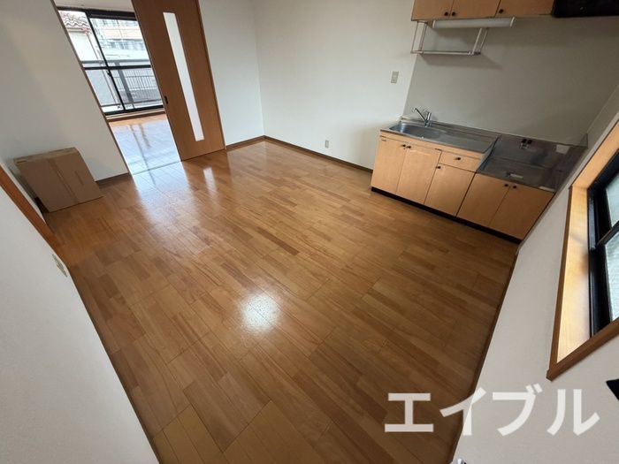 2LDK Apartment for Rent in Tobata, Kitakyushu - Thumbnail 4