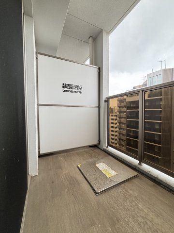 1R Apartment for Rent in Hakata-ku, Fukuoka - 29.16 sqm - Thumbnail 2