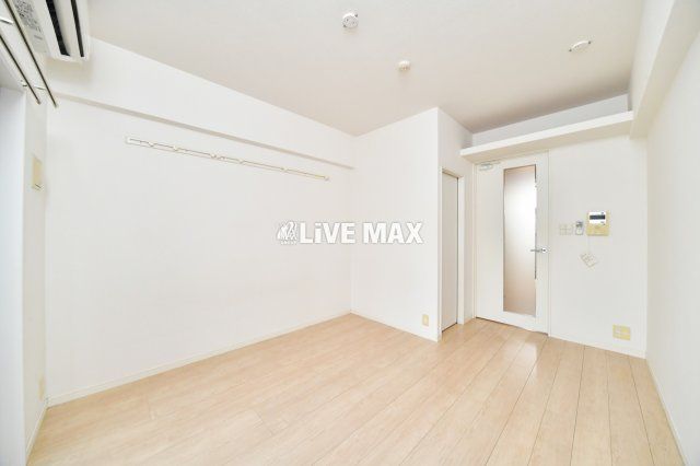 1K Apartment in Hakata-ku, Fukuoka - 25m², 11th Floor, Near Station - Thumbnail 4