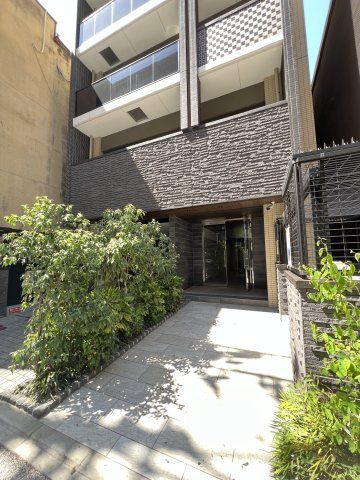 2LDK Apartment for Rent in Fukuoka Chuo Ward, 53.87m² - Thumbnail 2