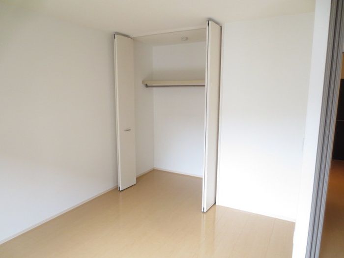 2LDK Apartment for Rent in Imajuku-Nishi, Fukuoka City - Thumbnail 4