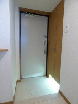 1K Apartment for Rent in Takasago, Chuo-ku, Fukuoka City - Thumbnail 2