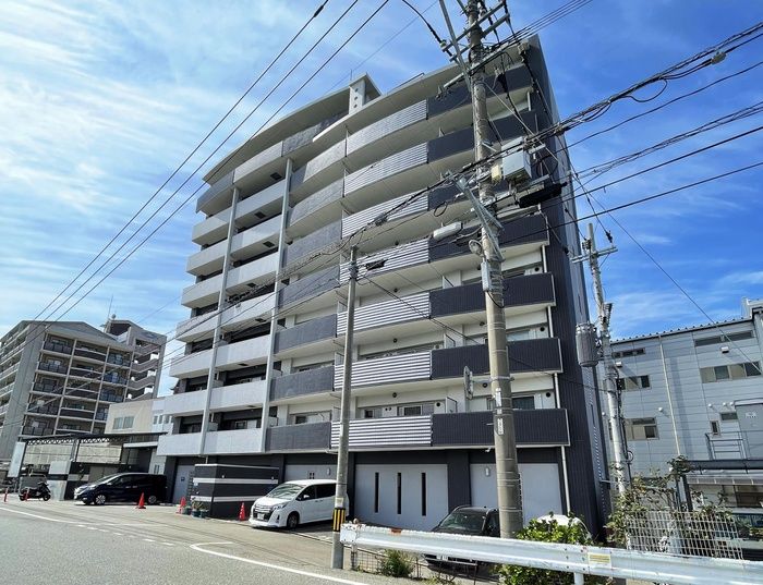 1LDK Apartment for Rent in Hakata-ku, Fukuoka City - Thumbnail 2