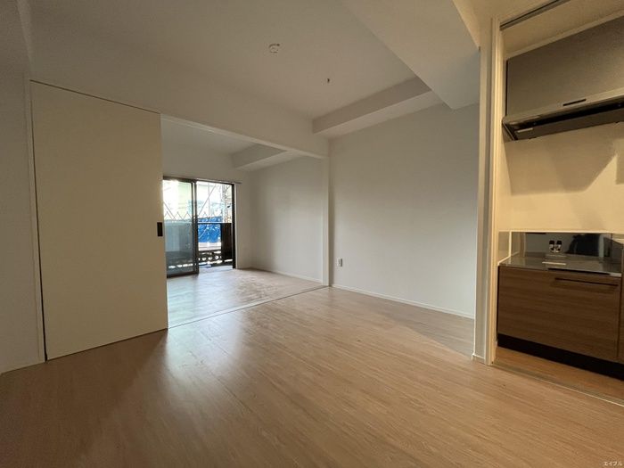 Modern 1LDK Apartment in Hakata-ku, Fukuoka City - Thumbnail 4
