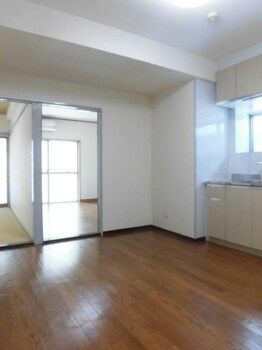 3DK Apartment for Rent in Kami-Saginomiya, Nakano, Tokyo - Thumbnail 4
