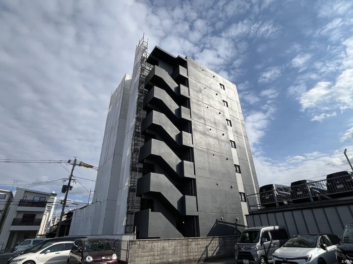 2LDK Apartment for Rent in Hakata-ku, Fukuoka - Thumbnail 2