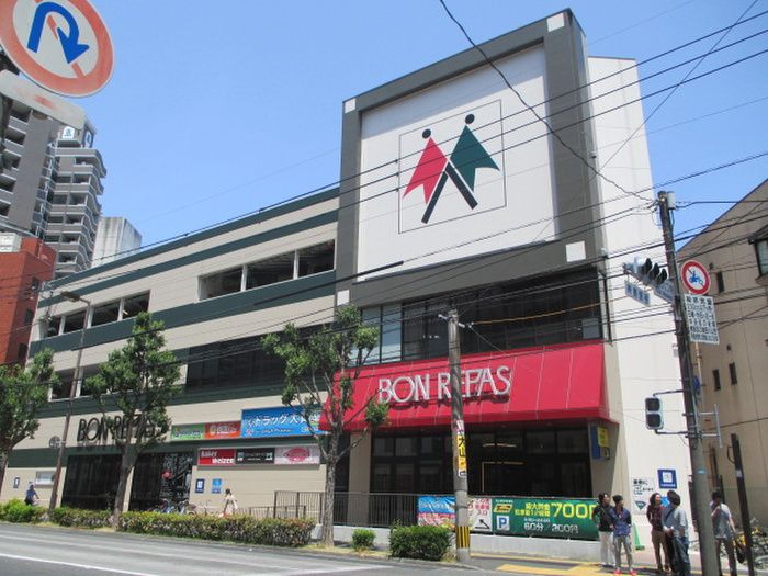 2LDK Apartment for Rent in Yakuin, Fukuoka City - Thumbnail 3