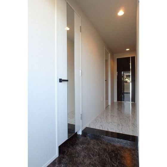 New 2LDK Apartment in Minami Ward Fukuoka City - Thumbnail 4