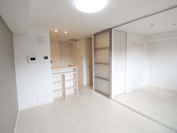 2LDK Apartment for Rent in Yahatanishi-ku, Kitakyushu - Thumbnail 4