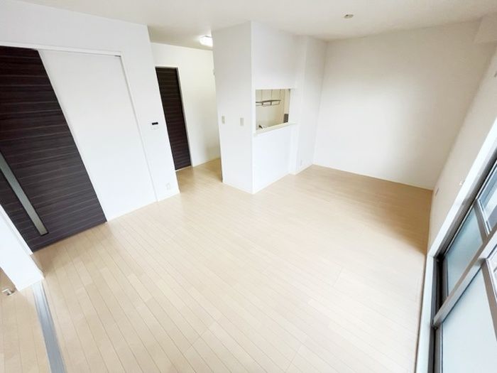 3LDK Apartment for Rent in Kokurakita-ku, Kitakyushu - Thumbnail 4
