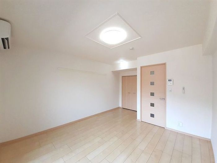 1K Apartment for Rent in Kokurakita Ward, Kitakyushu - Thumbnail 4
