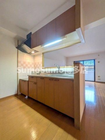 2LDK Apartment for Rent in Hakata-ku, Fukuoka - Thumbnail 3