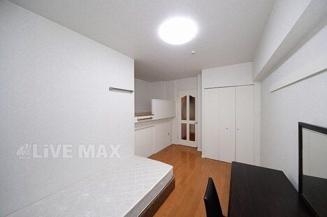 2K Apartment for Rent Near Hakata Station in Fukuoka - Thumbnail 3