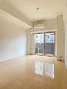 1K Apartment for Rent in Chuo-ku, Osaka City - Thumbnail 3