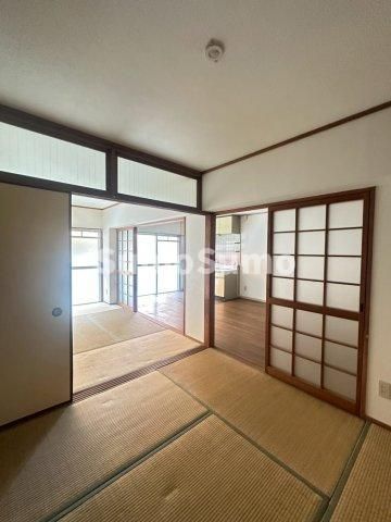 3LDK Apartment for Rent in Fukuoka Higashi Ward - Thumbnail 4