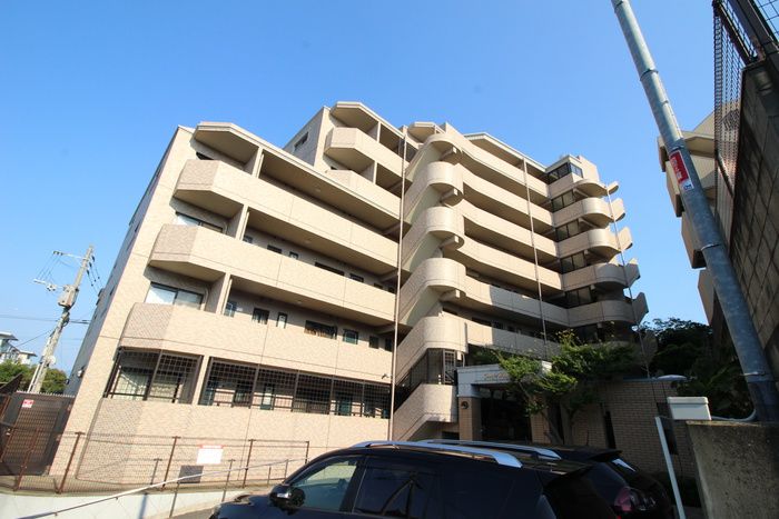 2LDK Apartment for Rent in Minami Ward, Fukuoka - Thumbnail 2