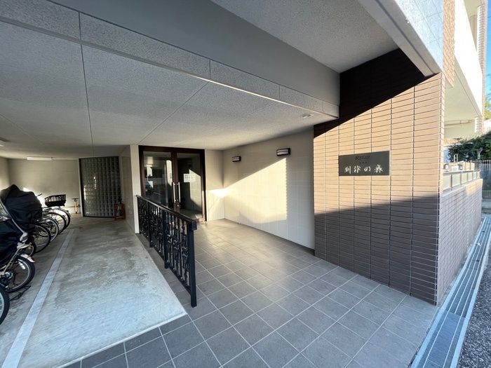 2LDK Apartment for Rent in Kokurakita-ku, Kitakyushu - Thumbnail 2