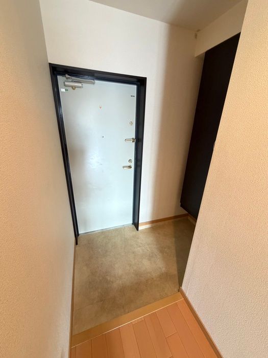 2LDK Apartment for Rent in Kokurakita-ku, Kitakyushu - Thumbnail 3