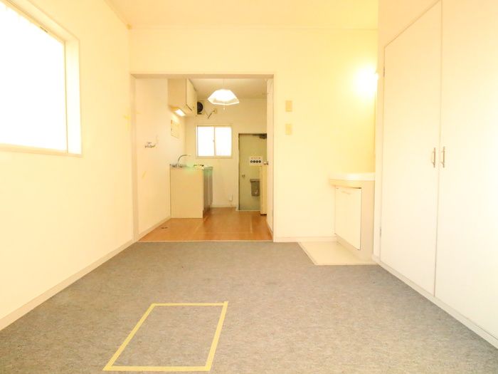 1R Apartment in Fukuoka City Minami Ward, 17.98m² - Thumbnail 3