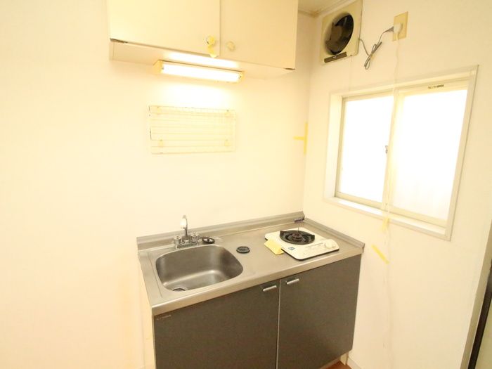 1R Apartment in Fukuoka City Minami Ward, 17.98m² - Thumbnail 4