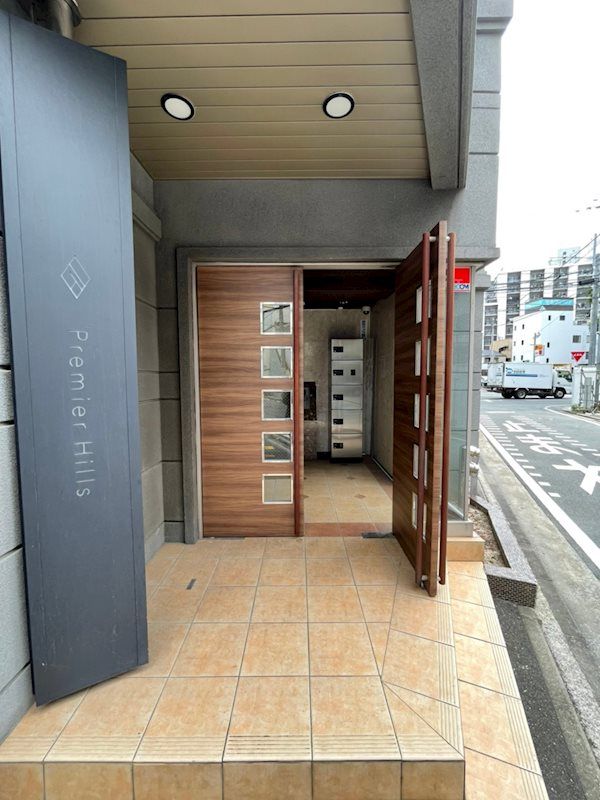 1K Apartment for Rent in Chuo Ward, Fukuoka City - Thumbnail 2