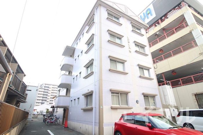 2LDK Apartment for Rent in Hakata-ku, Fukuoka City - Thumbnail 2