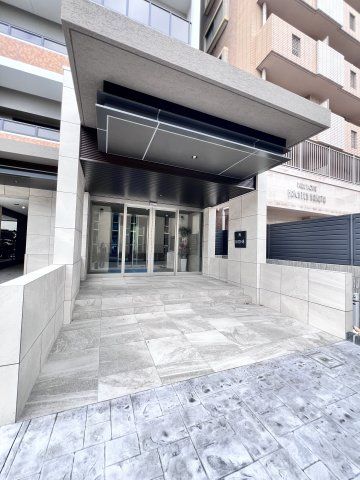 2LDK New Apartment for Rent in Hakata Ward, Fukuoka - Thumbnail 2