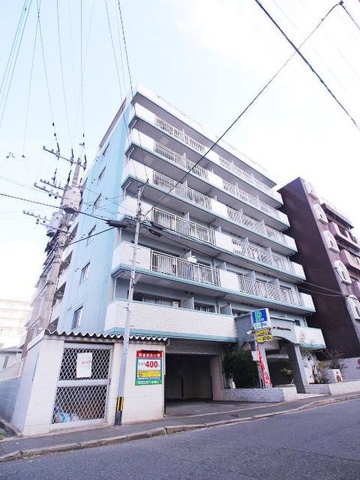 1K Apartment for Rent in Kokurakita Ward, Kitakyushu - Thumbnail 2