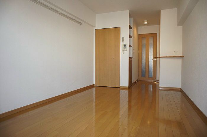 1R Apartment for Rent in Hakata Ward, Fukuoka City - Thumbnail 3