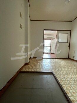 1DK Apartment for Rent in Asahi-ku, Osaka Near Senbayashi-Omiya Station - Thumbnail 4